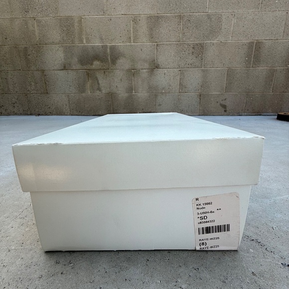 RAYE  Blake Heel - Picture 2 of 13